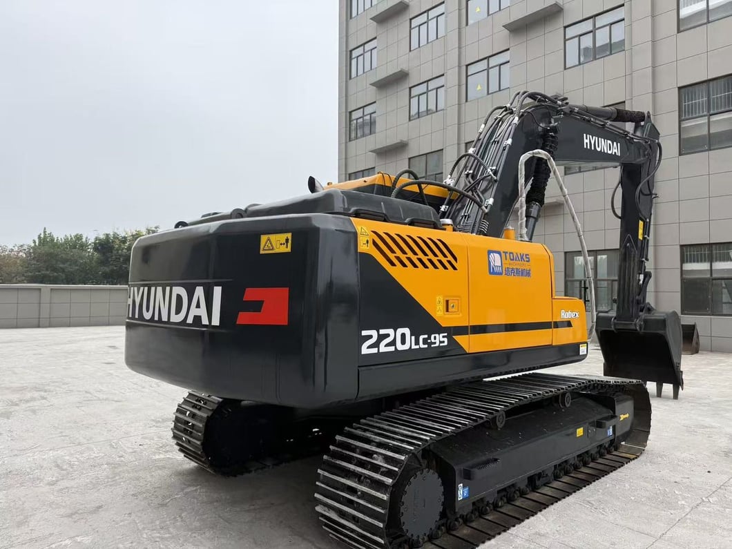 2023 Hyundai R220LC-9S Crawler Excavator