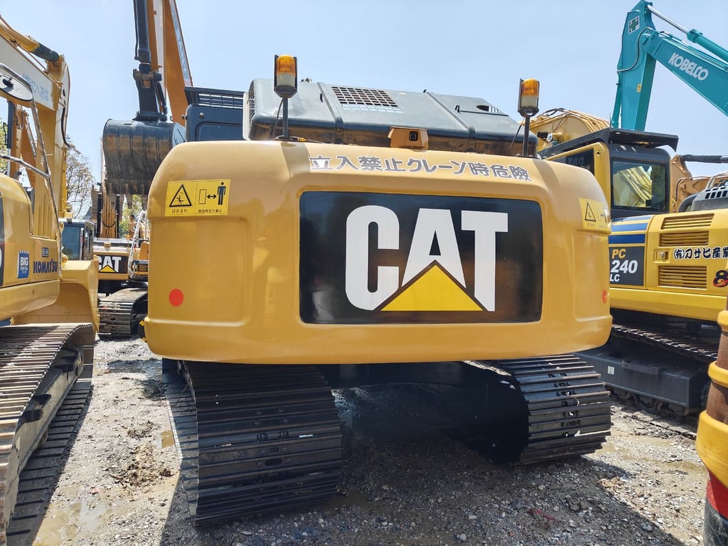 2025 Caterpillar 320D2 Crawler Excavator