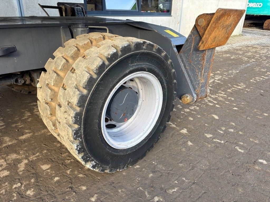 2018 Fuchs MHL331F Material Handler