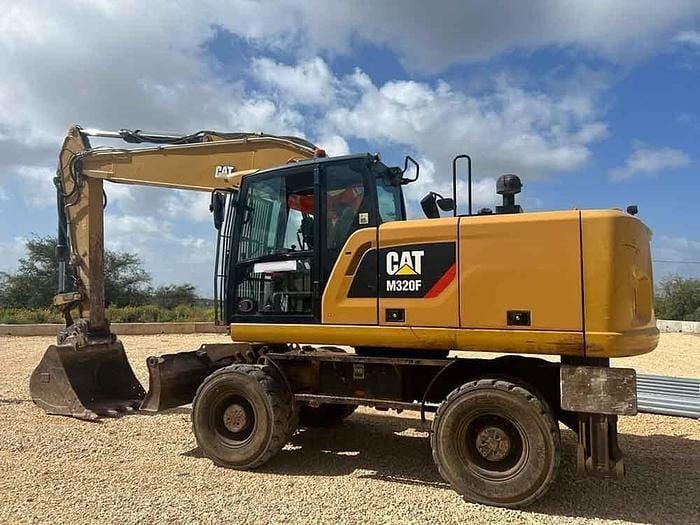 2016 Caterpillar M320F Wheel Excavator