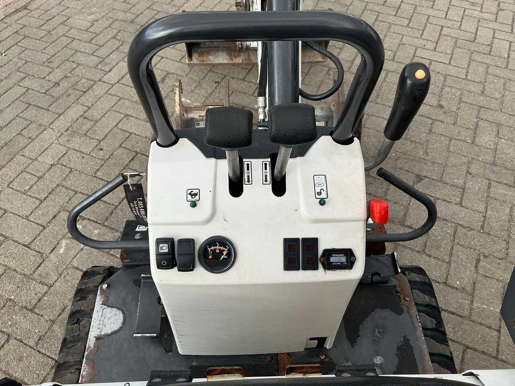 2020 Bobcat E10Z Mini Excavator