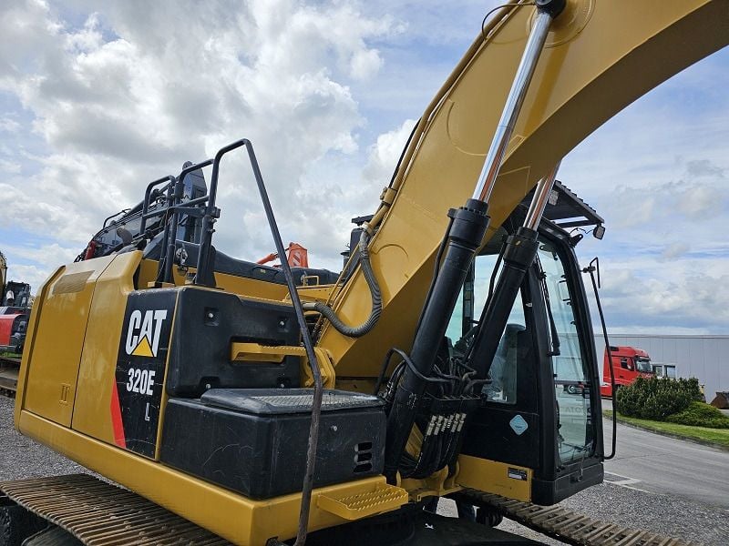 2014 Caterpillar 320EL Crawler Excavator