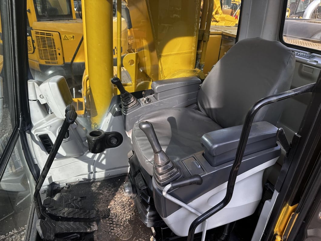 2021 Caterpillar 325CL Crawler Excavator