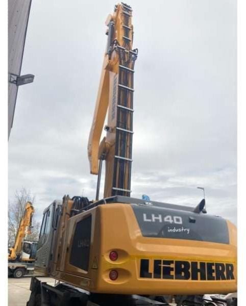 2017 Liebherr LH40 M Material Handler