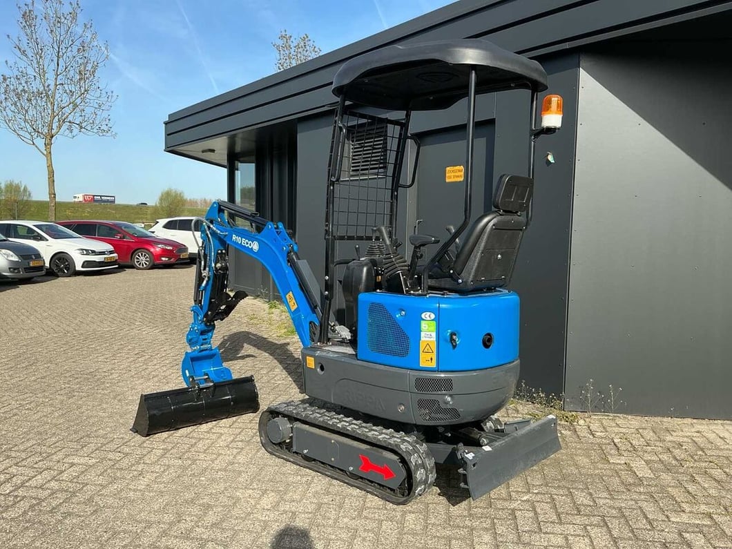 2025 Rippa R10 Mini Excavator