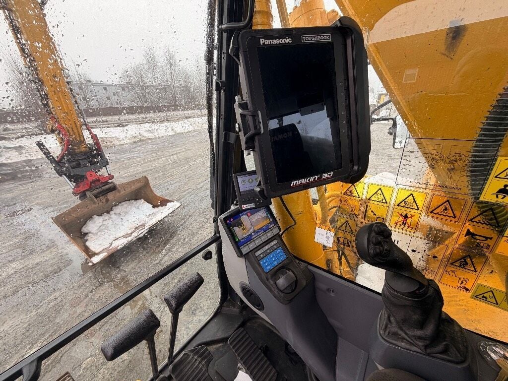 2023 Komatsu PC290LC-11 Crawler Excavator