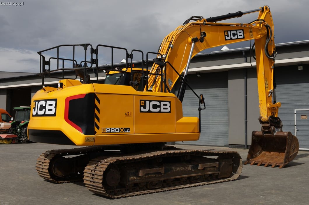 2022 JCB 220X Crawler Excavator