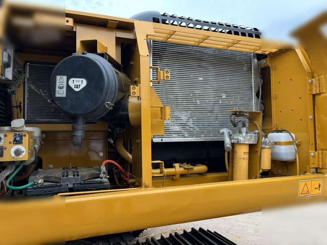 2022 Caterpillar 325D Crawler Excavator