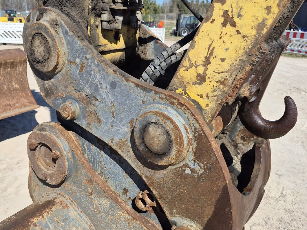 2007 New Holland MH-PLUS Wheel Excavator