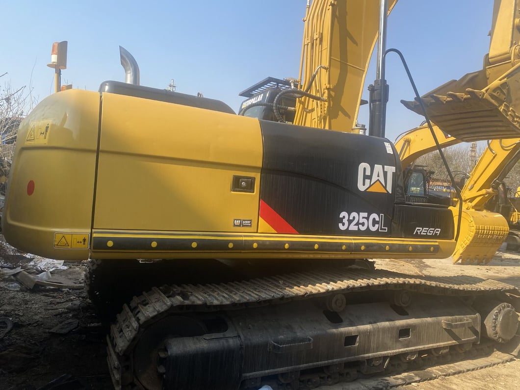 2016 Caterpillar 325C Crawler Excavator