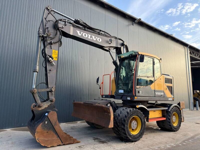 2016 Volvo EWR150E Wheel Excavator