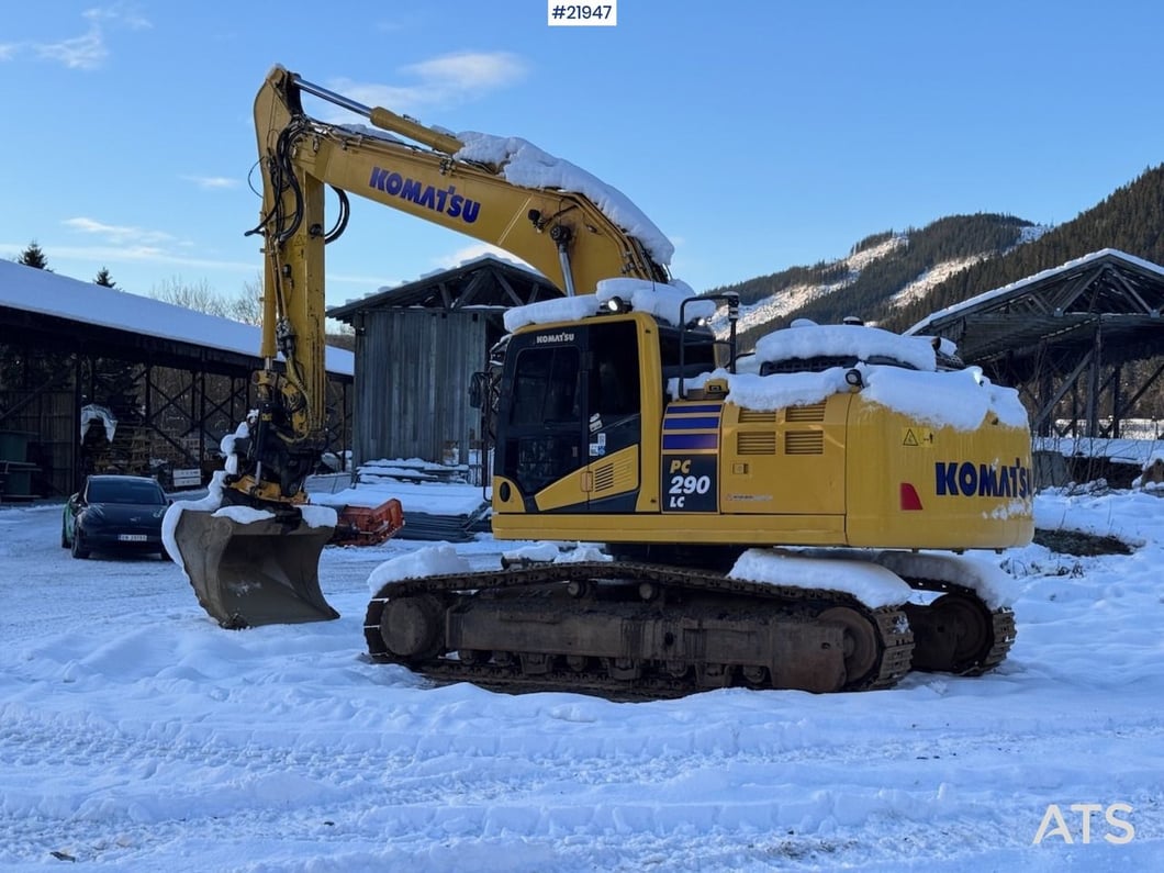 2022 Komatsu PC290LC-11 Crawler Excavator