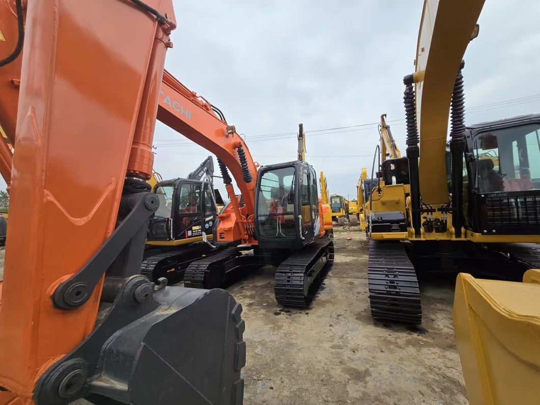 2024 Hitachi ZX135US Crawler Excavator