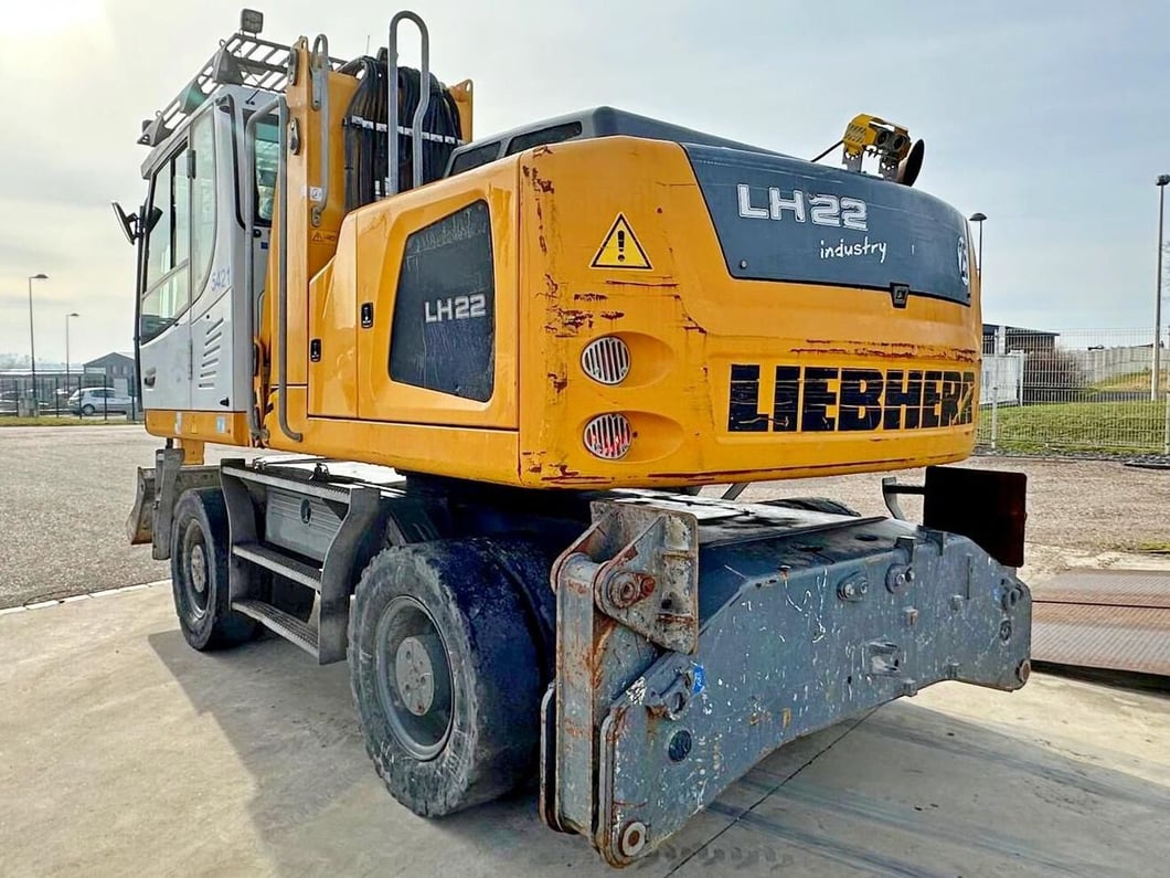 2015 Liebherr LH22 M Material Handler