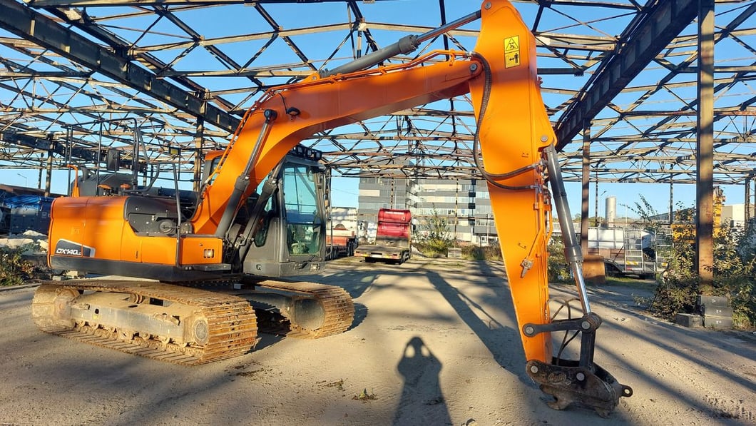 Doosan DX140LC-5 Crawler Excavator