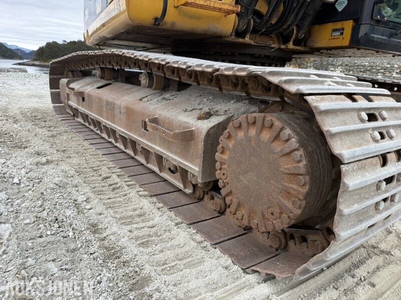 2011 Caterpillar 320DL Crawler Excavator
