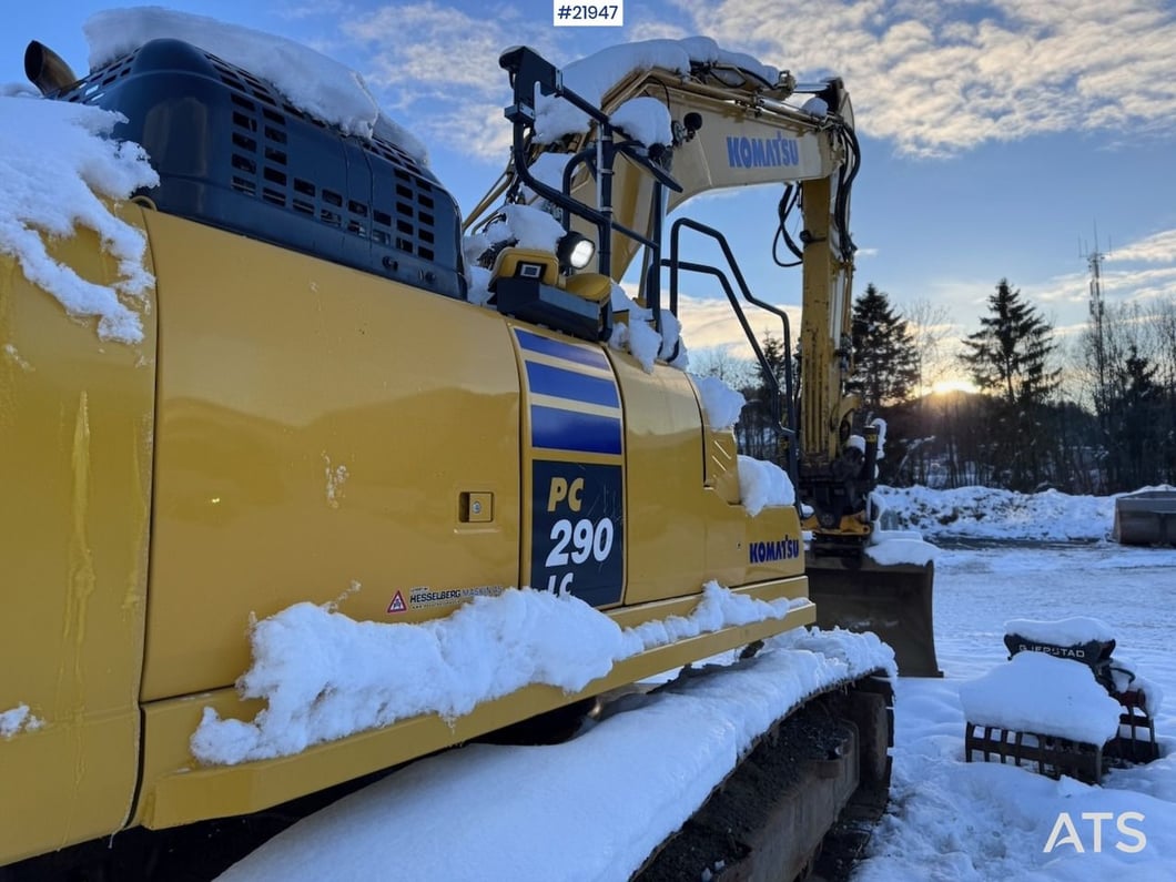 2022 Komatsu PC290LC-11 Crawler Excavator