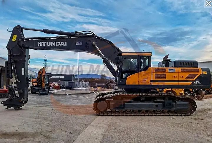 2020 Hyundai 520 Crawler Excavator