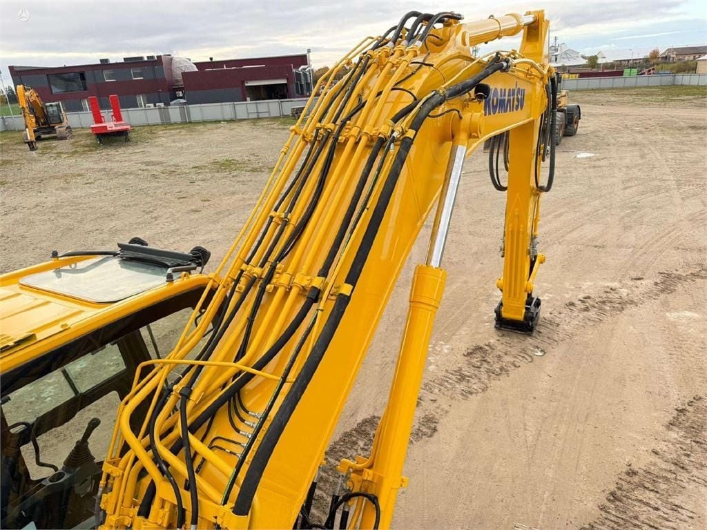 2017 Komatsu PC360LC-10 Crawler Excavator