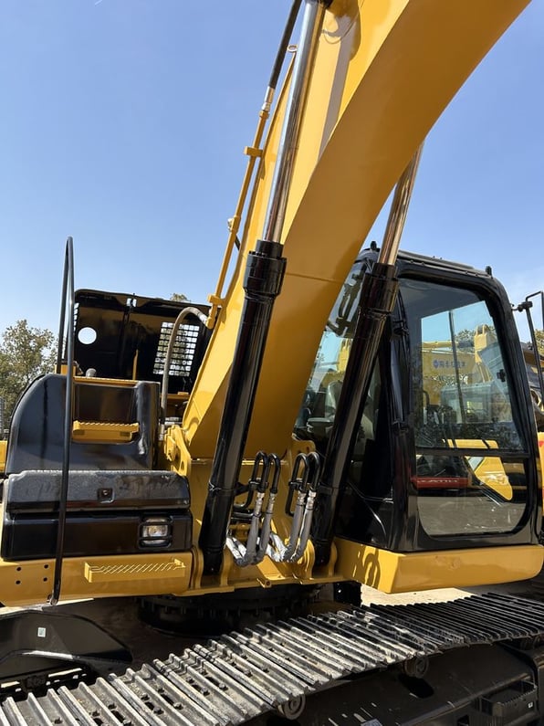 2015 Caterpillar 323DL Crawler Excavator
