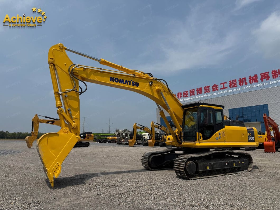 Komatsu PC300-8M0 Crawler Excavator