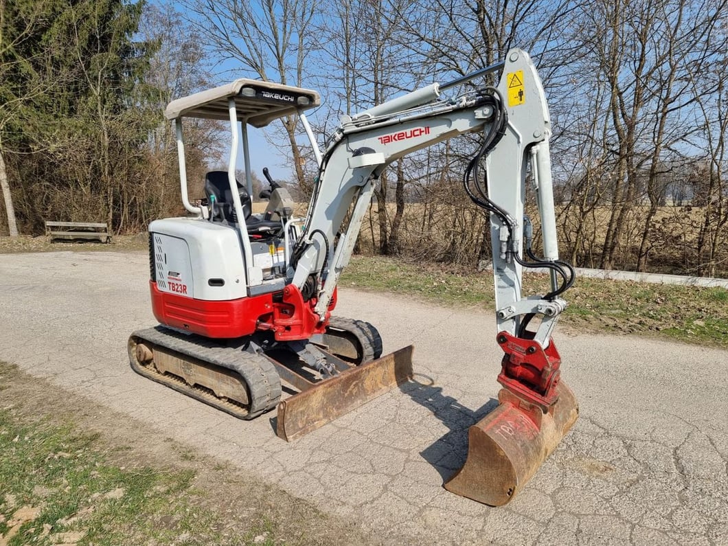 2018 Takeuchi TB23R Mini Excavator