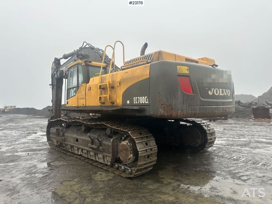 2012 Volvo EC700CL Crawler Excavator