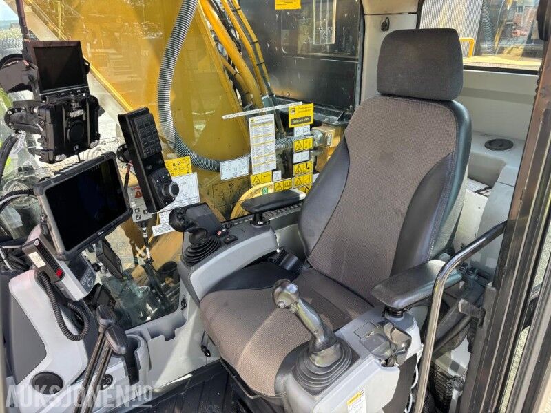 2018 Caterpillar 330F Crawler Excavator