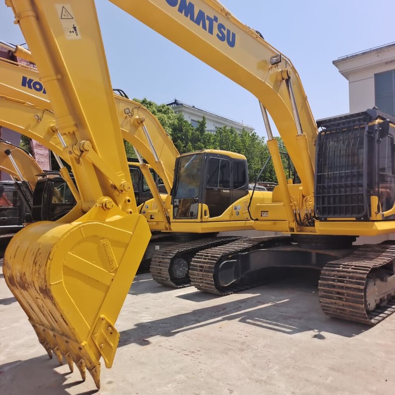 2025 Komatsu PC240LC-7 Crawler Excavator
