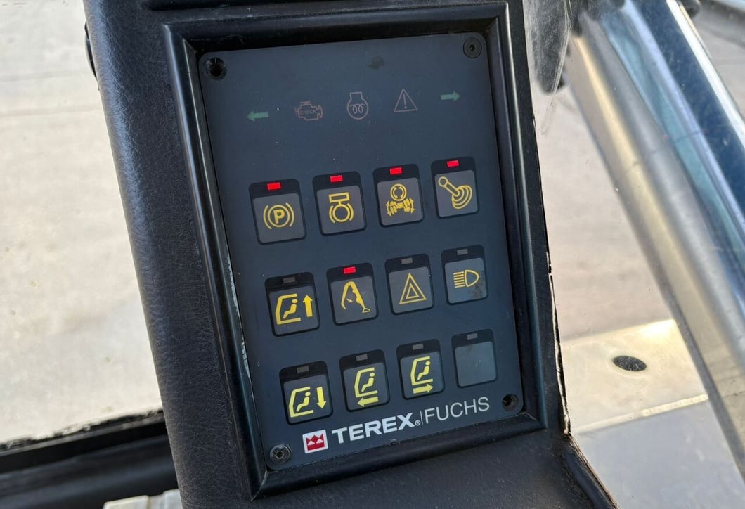 2011 Terex MHL360D Material Handler