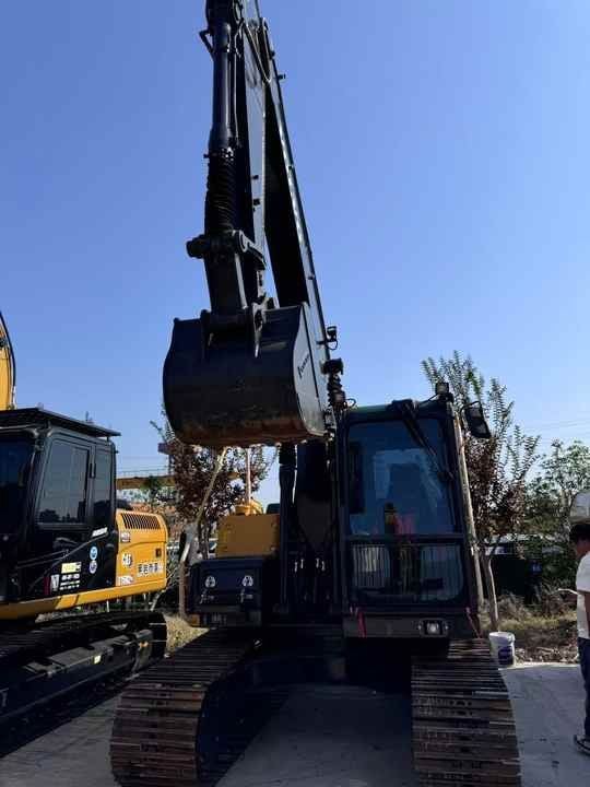2023 Volvo EC140 Crawler Excavator