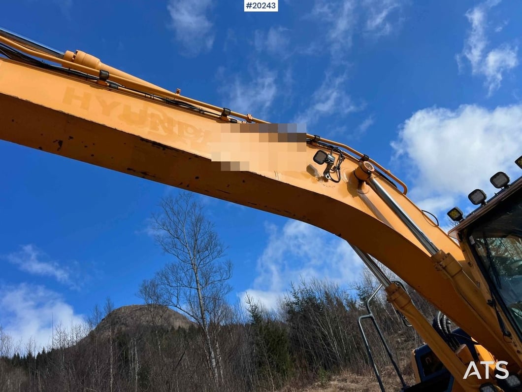 2012 Hyundai R235LCR-9