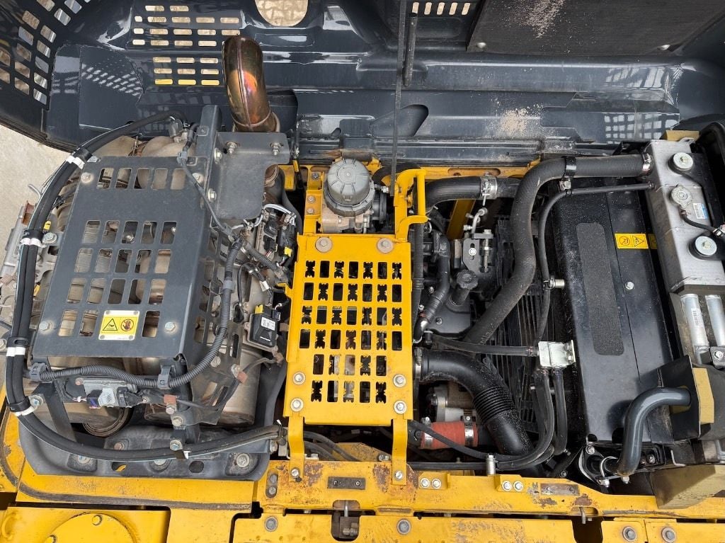 2020 Komatsu PC240LC-11 Crawler Excavator