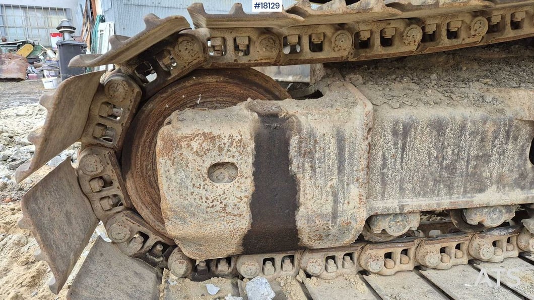 2006 Komatsu PC240LC-8 Crawler Excavator