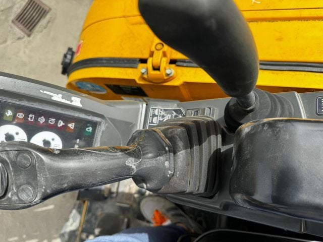 2012 IHI 25VX3 Mini Excavator