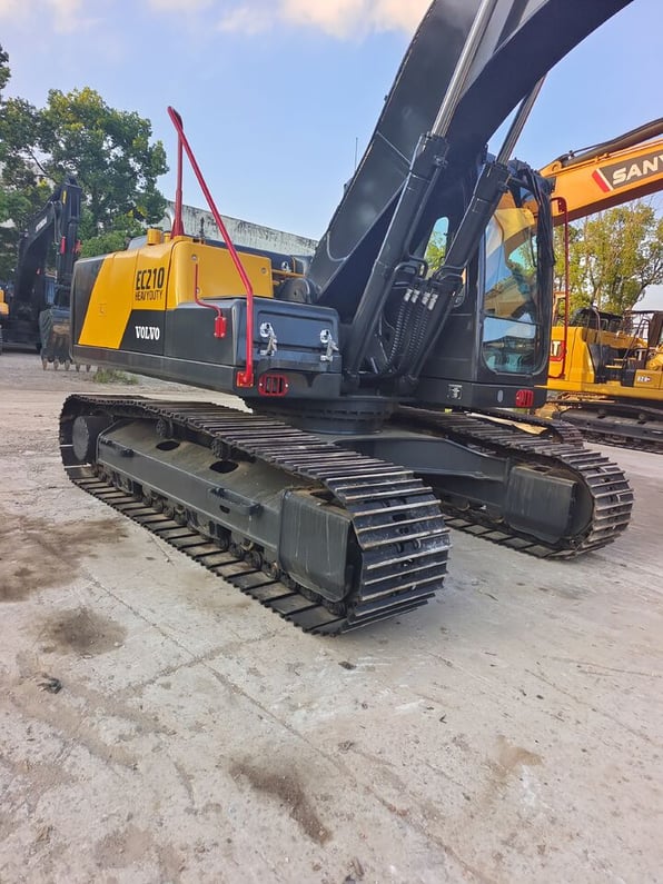 2024 Volvo EC210D Crawler Excavator