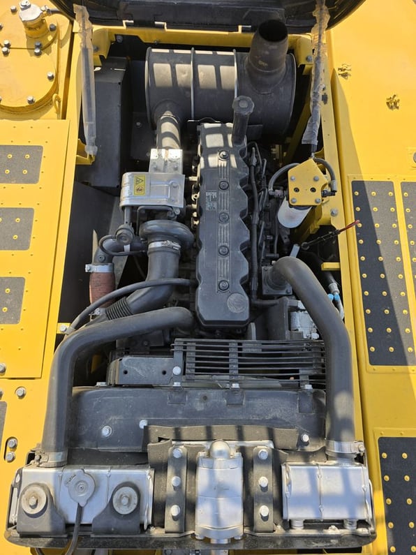 2024 Komatsu PC240-8 Crawler Excavator