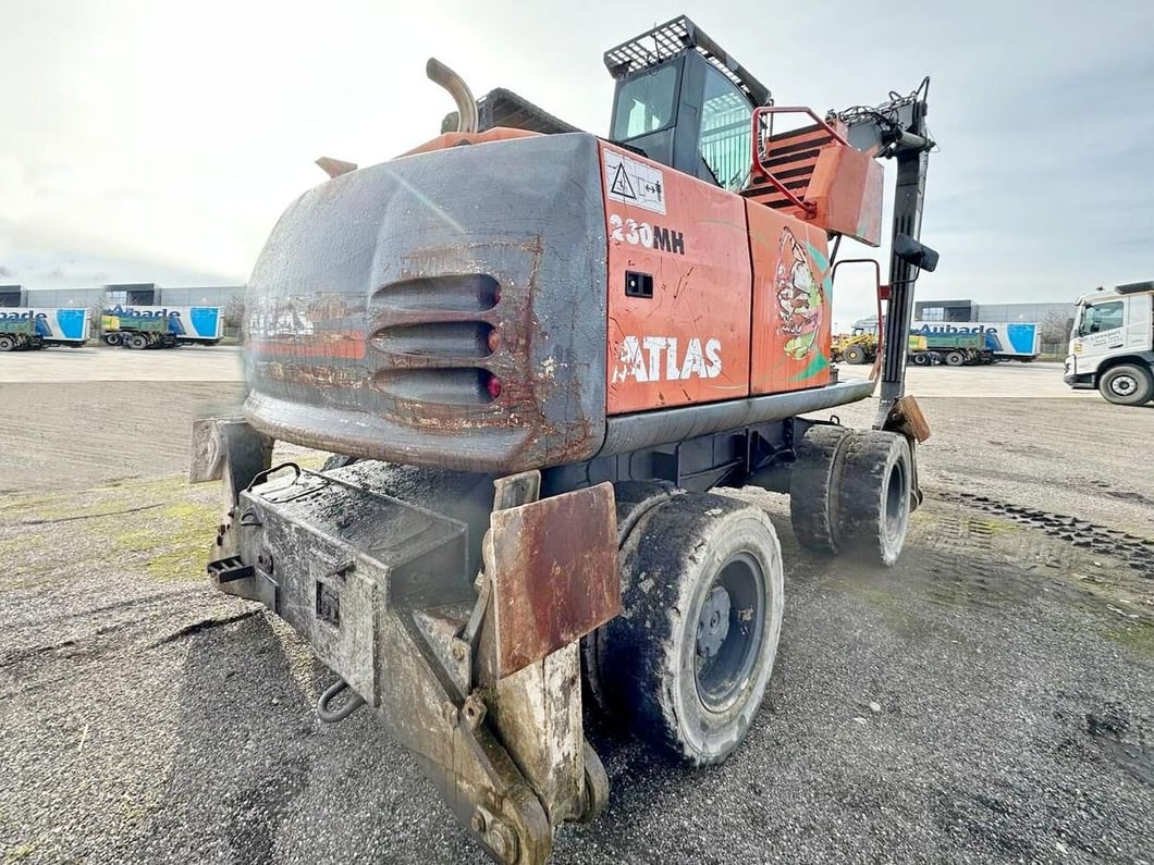 2011 Atlas 230MH Material Handler