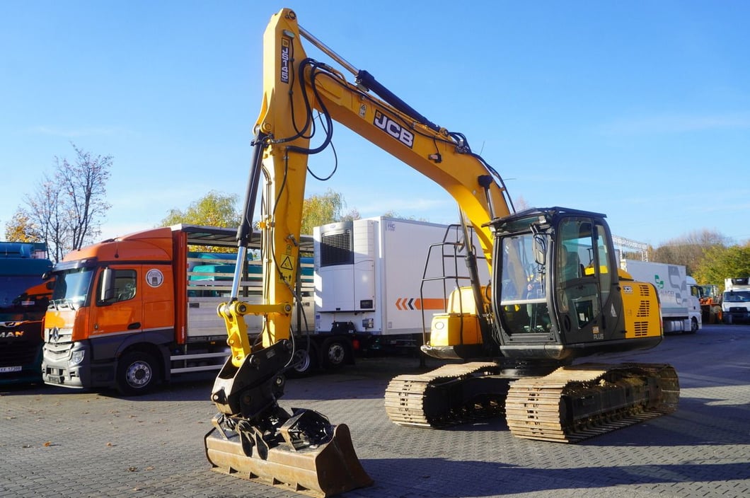 2016 JCB JS145LC Crawler Excavator