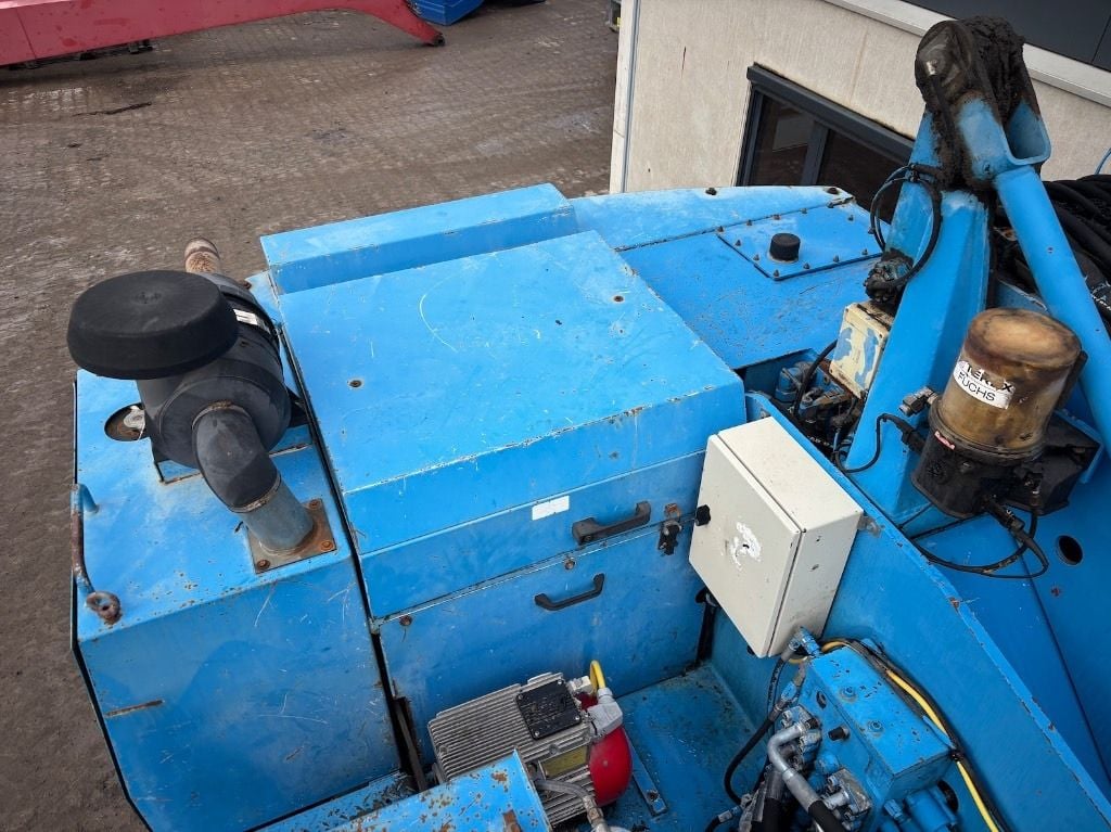 2002 Fuchs MHL331C Material Handler