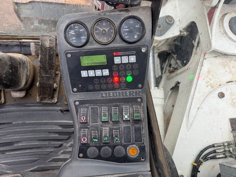 Liebherr A 309 – Hammer Lines / Quick Coupler (2011)