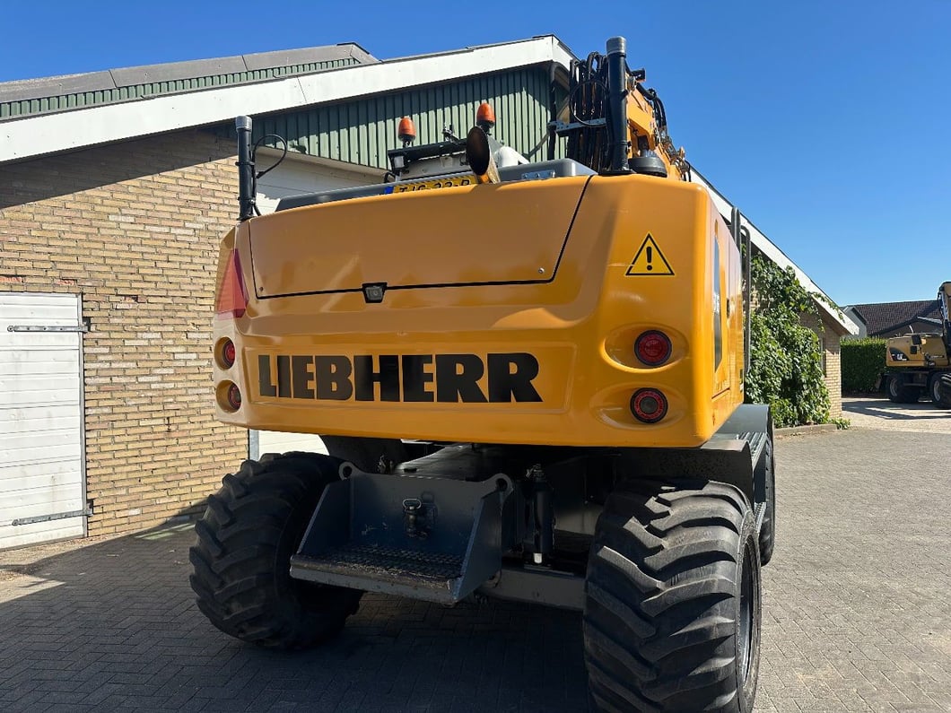 2014 Liebherr A916 Wheel Excavator