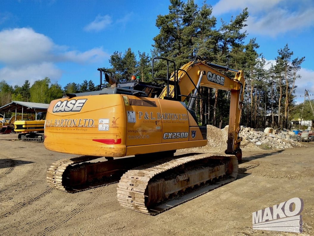 2015 CASE CX250D Crawler Excavator