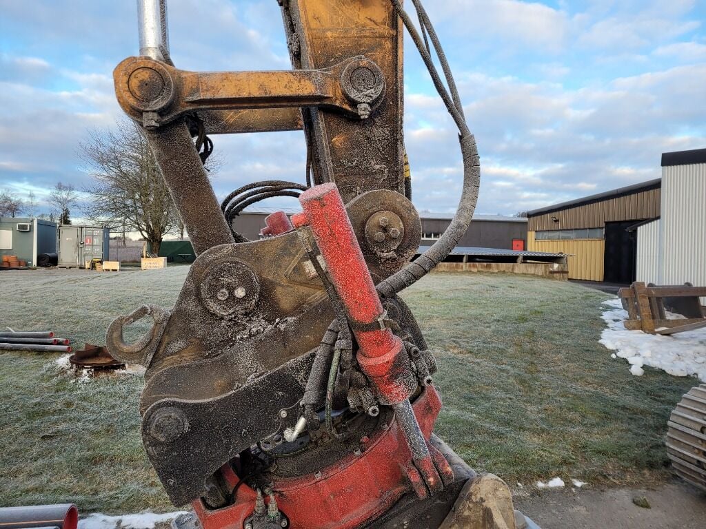 2015 CASE CX300D Crawler Excavator