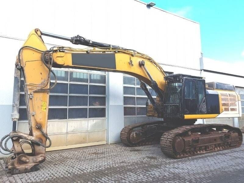 2016 Caterpillar 352F Crawler Excavator