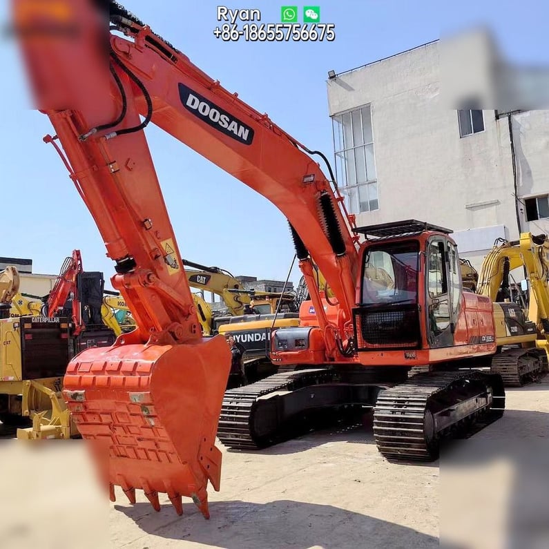 2020 Doosan DX225LC Crawler Excavator