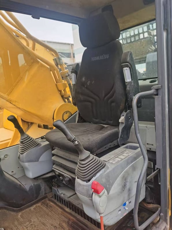 2018 Komatsu PC400-8 Crawler Excavator