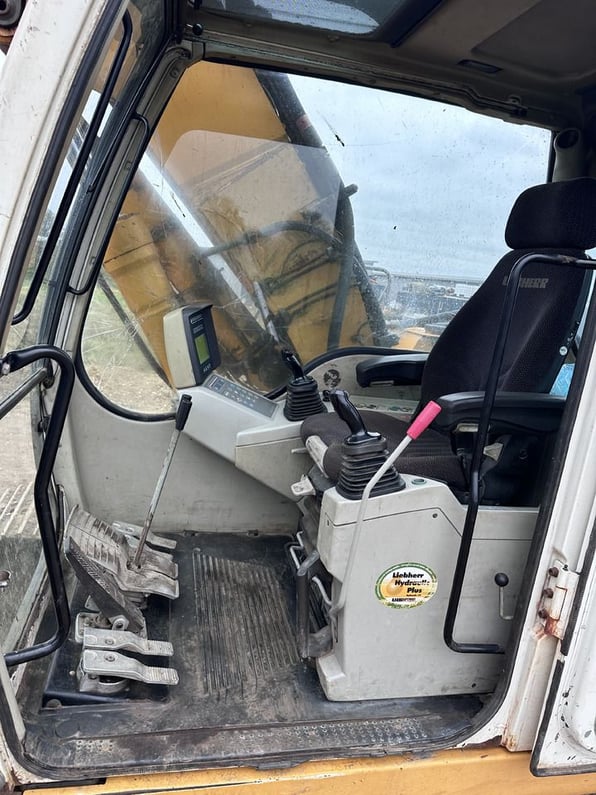2011 Liebherr R900C LITRONIC Crawler Excavator