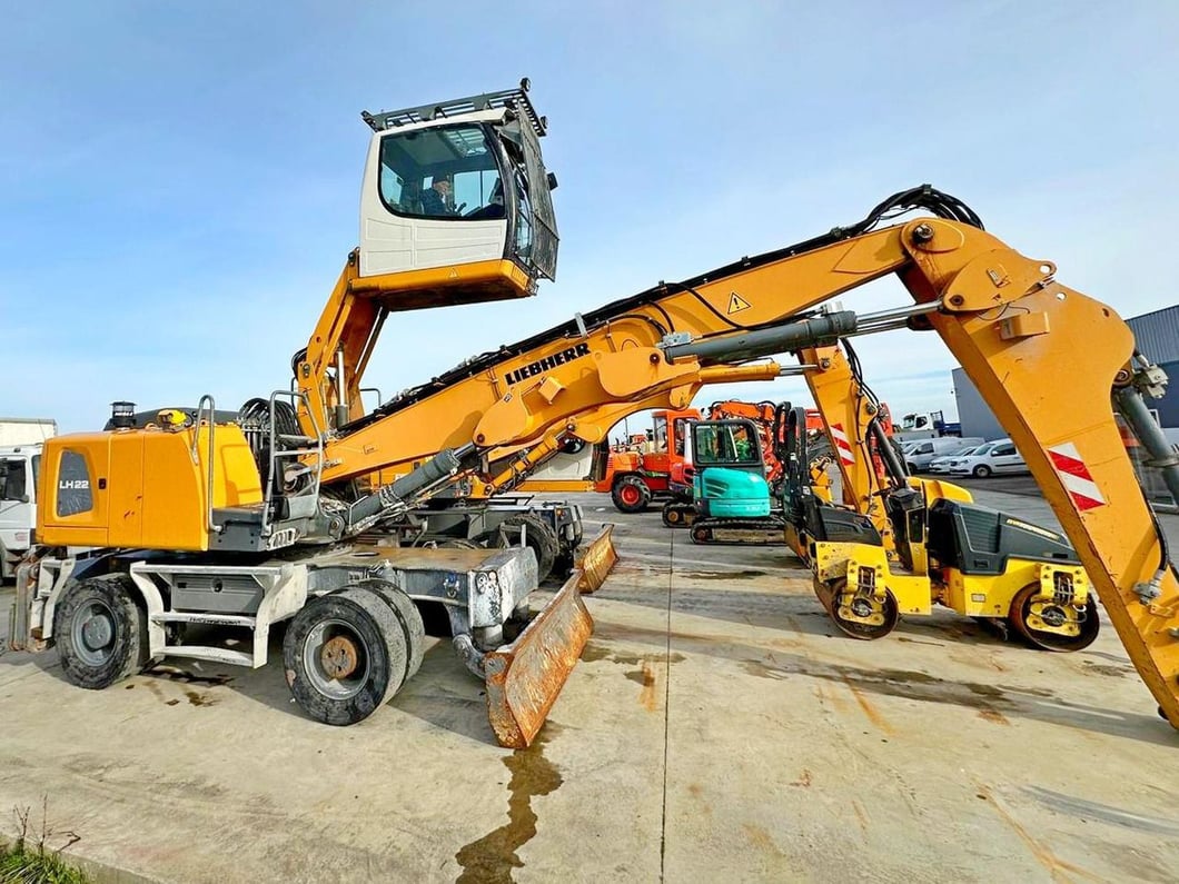 2015 Liebherr LH22 M Wheel Excavator