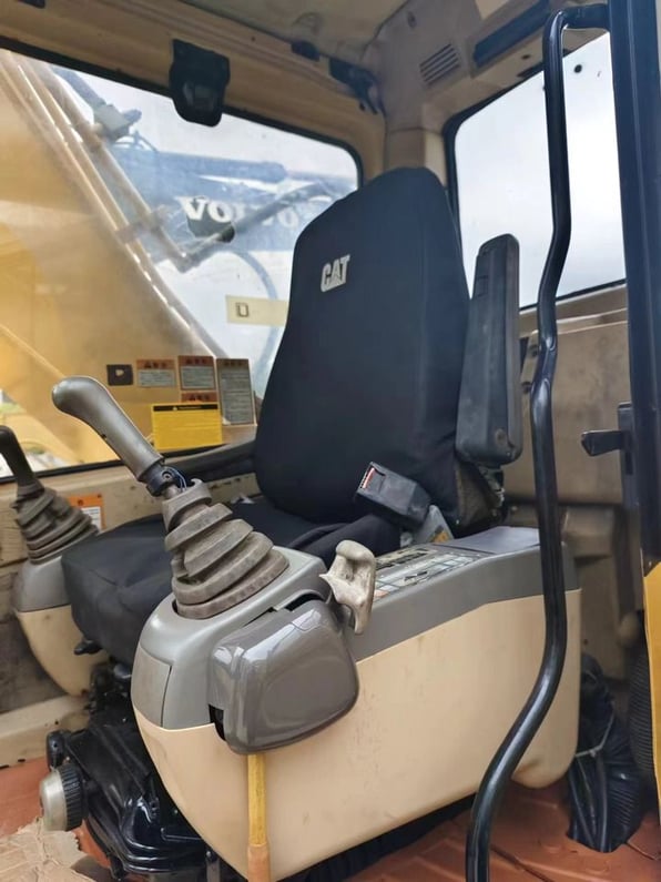2018 Caterpillar 325BL Crawler Excavator